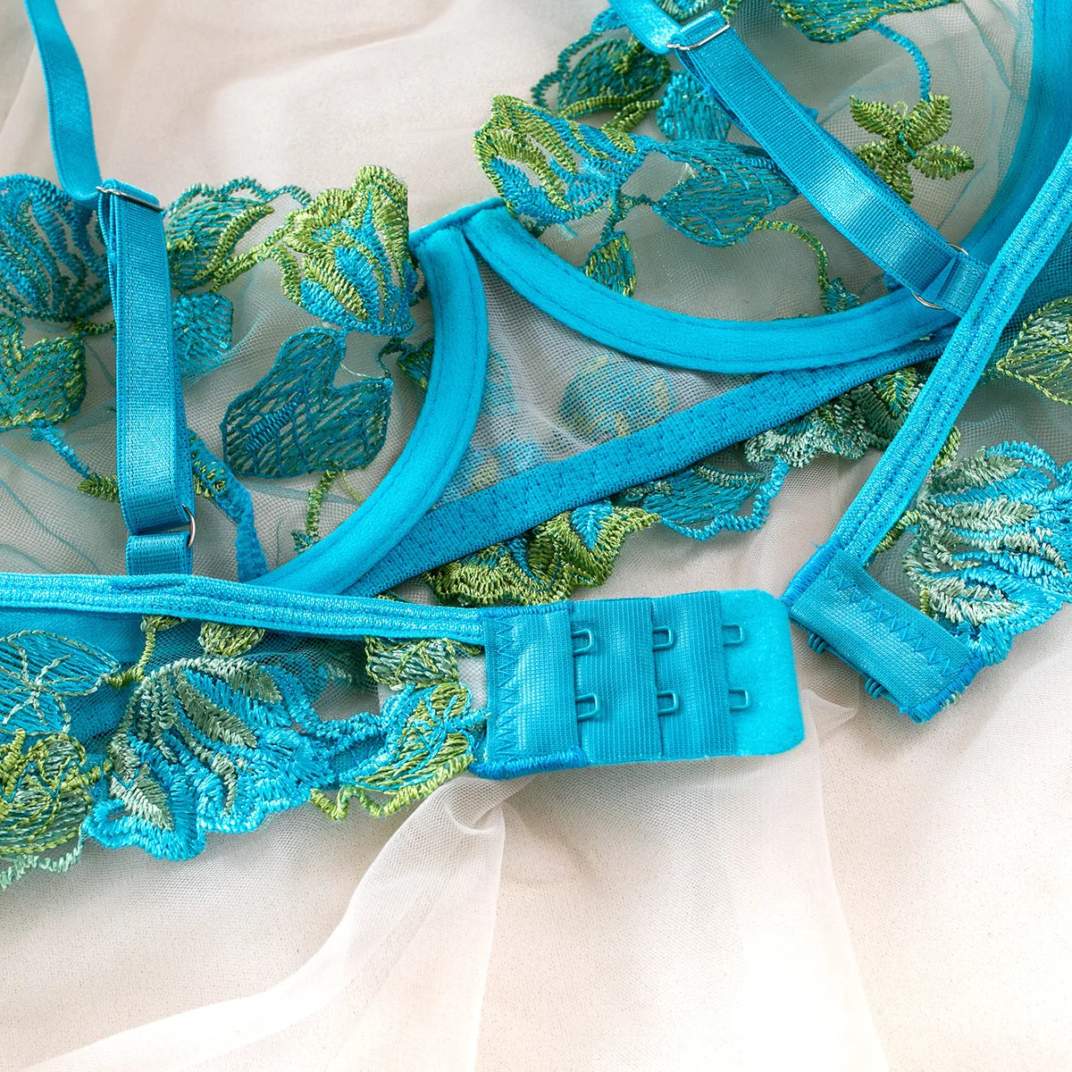 “Fleur Électrique” Embroidered Lingerie Set