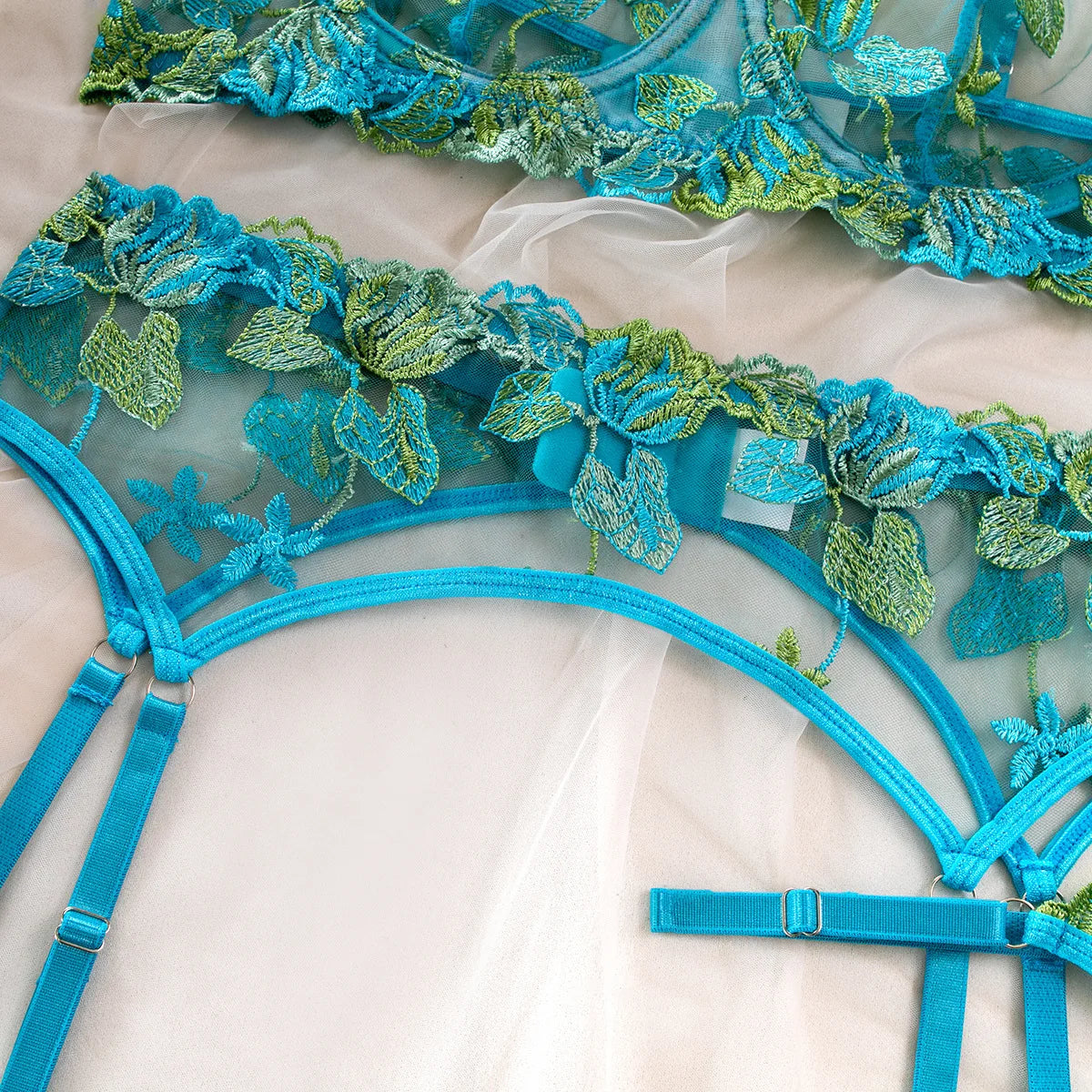 “Fleur Électrique” Embroidered Lingerie Set